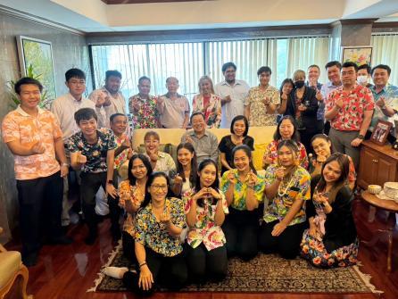กิจกรรมรดน้ำดำหัว SRITHAI GROUP ปี 2024